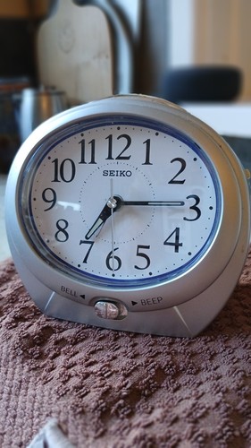 Seiko alarm clock - alarm, silver